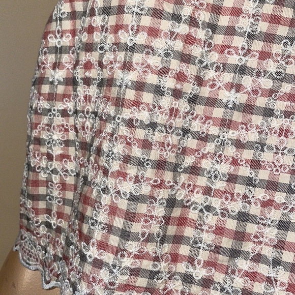 American Eagle womens shirt XL top crop plaid gingham embroider cream red AEO - Picture 3 of 9